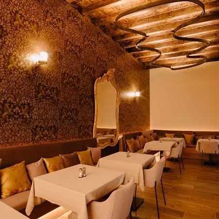 Casa Del Cardenal 公寓